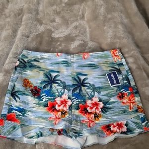 Zara side zip, tropical print, size XL shorts, but runs small & fits like Large